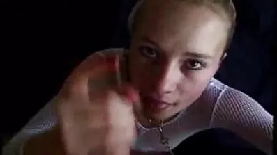 Ingefära flicka flitigt vuxenfilm gratis hoppade på pojkväns snopp
