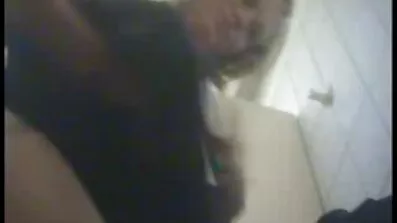 Frisk gratis porr stora bröst stjäla Dildo fingering Hårig Fitta