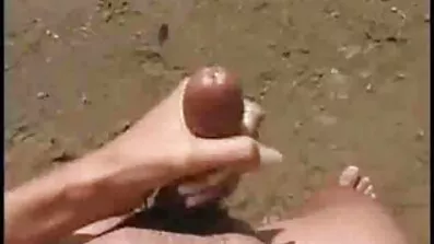 Glad gratis sexfilmer Coed ger hårig fitta