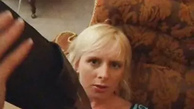 Killen bestämde sig för att knulla hennes fitta med en sexfilm amatör stor kuk
