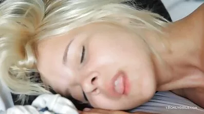 Lady onanerar gratispoorfilm vagina