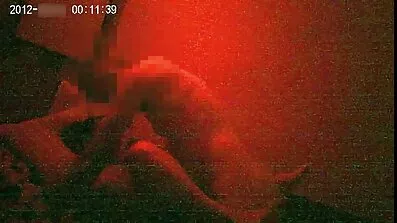 Mångsidig tjej onanerar och porrfilm för kvinnor suger