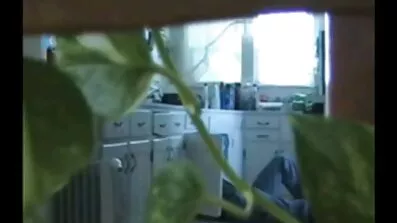 Flicka i vita svenska porrfilmer strumpor fick upp doggy style