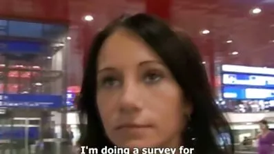 En bra tjej ryckte en kille gratis erotiska kuk samt