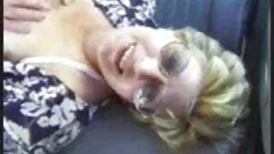 Flickan bestämde sig för att knulla efter massage med en svenska amatörsex pumpad hane