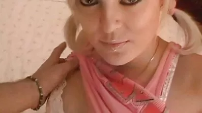 Pov sex med svenska porr videos charmiga Blond