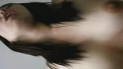 Efter att ha haft sex med rektorn förblev läraren i spermierna gratiserotik film