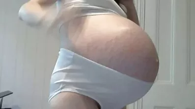 Busty gammal moster dukade under för trakasserier av gratis porrfilmer hennes brorson
