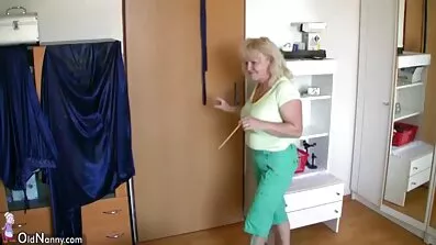 Nift senza utan förlägenhet gammal fransk porrfilm lärare masturbating